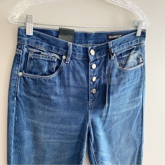 Blank NYC NWT High Rise Exposed Button‎ Fly Straight Leg Jeans Frayed Hem 28 - Picture 5 of 9
